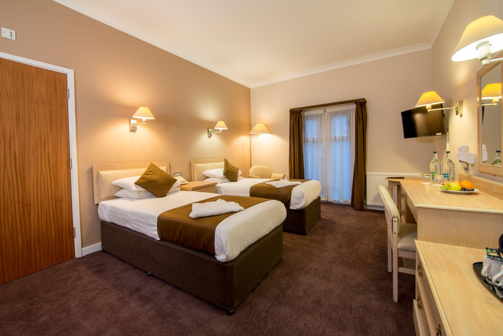 The Regency Hotel Solihull Exterior photo